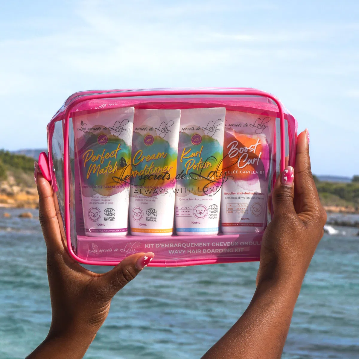 Les Secrets de Loly - Trousse de Voyage Cheveux Ondulés – 4 Soins 100ml | Shampooing + Après-Shampooing + Leave-in + Gelée | Format Cabine