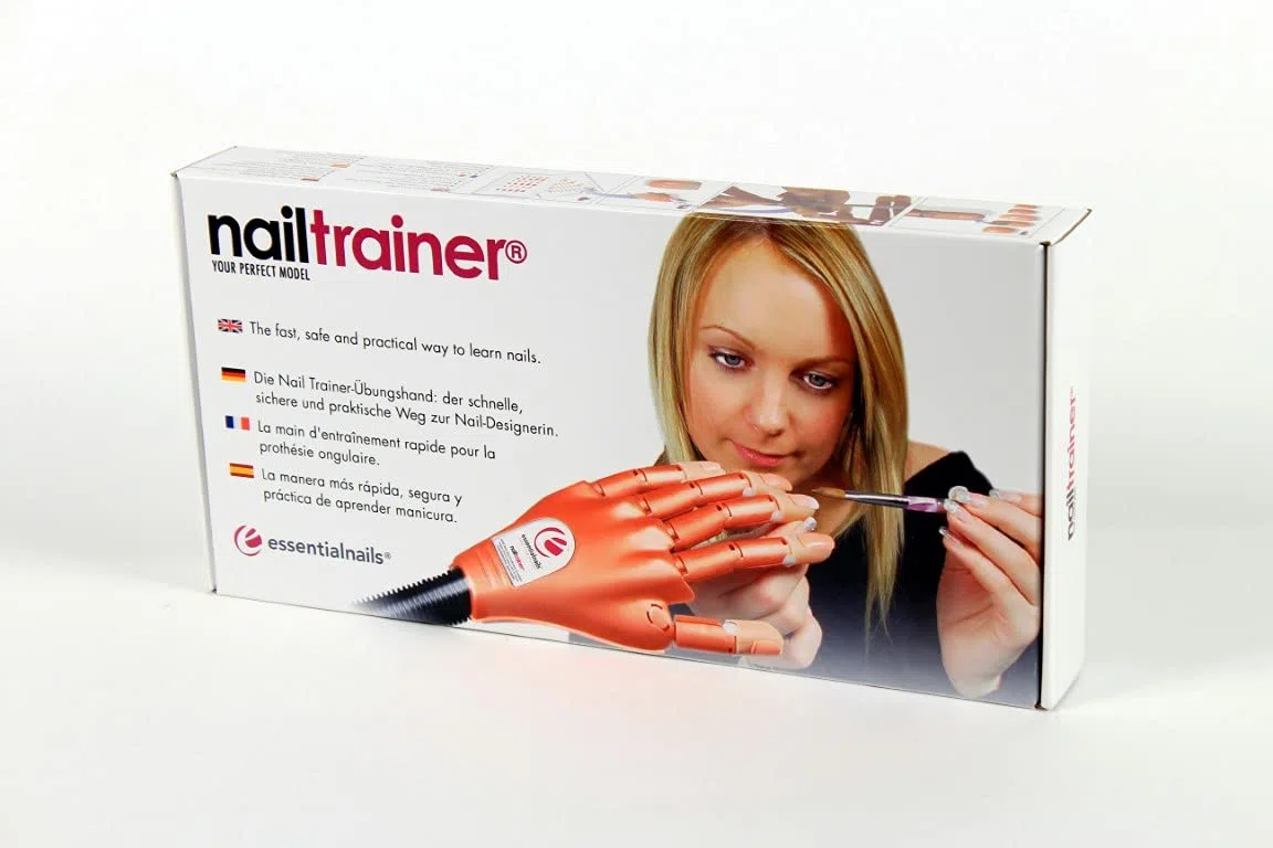 Essential Nail Products Ltd The Nail Trainer Main d'entraînement (en anglais)