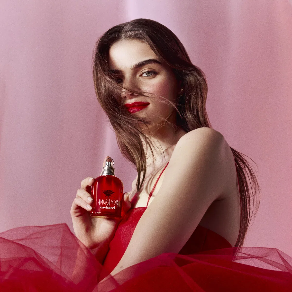 Cacharel - Amor Amor - Eau De Toilette - Parfum Sensuel, Doux et Romantique pour Femme - Une Fragrance Florale, Fruitée et Ambrée - Parfum de Luxe pour Femme